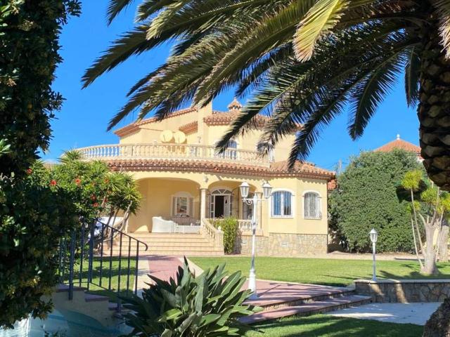 Casa chalet en Venta en Centre