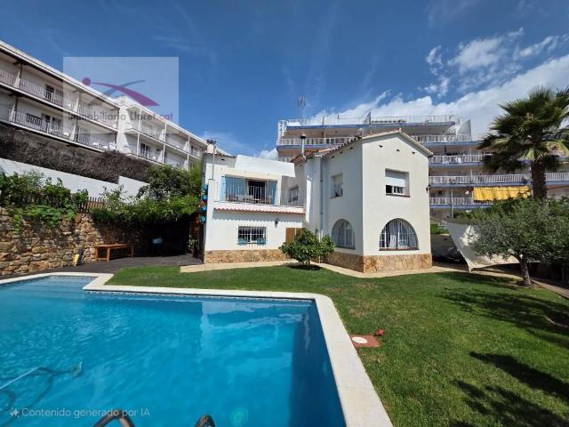 Casa chalet en Venta en Centre