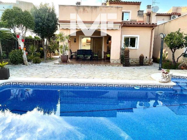 Casa chalet en Venta en Centre