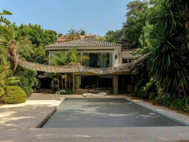 Casa chalet en Venta en Centre
