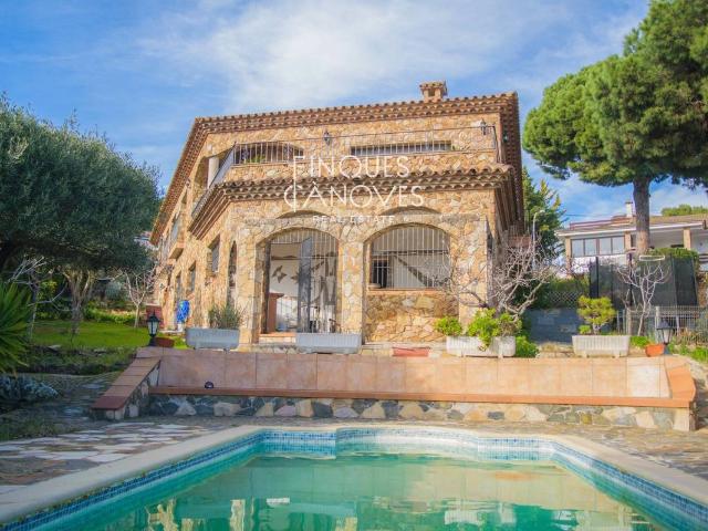 Casa chalet en Venta en Centre