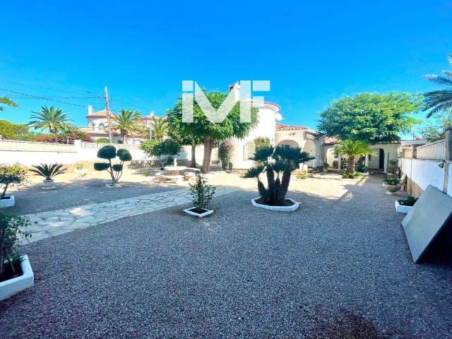 Casa chalet en Venta en Centre