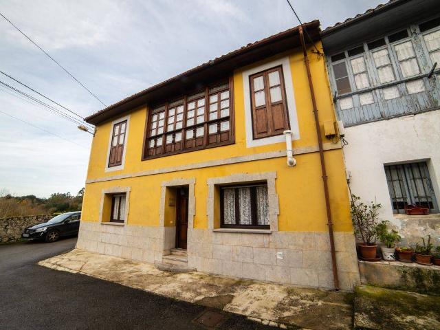 Casa chalet en Venta en Celorio Poó Parres