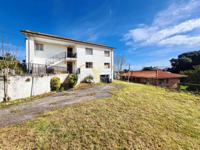 Casa chalet en Venta en Celorio Poó Parres