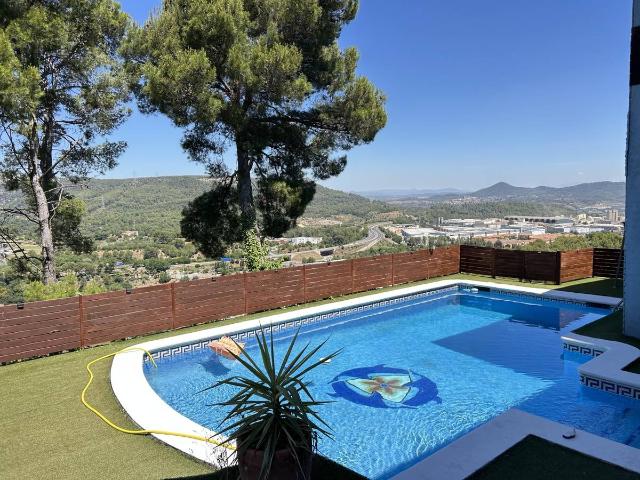 Casa chalet en Venta en Cervelló