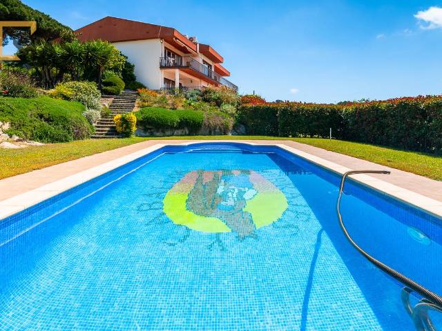 Casa chalet en Venta en Cerdanyola Sud