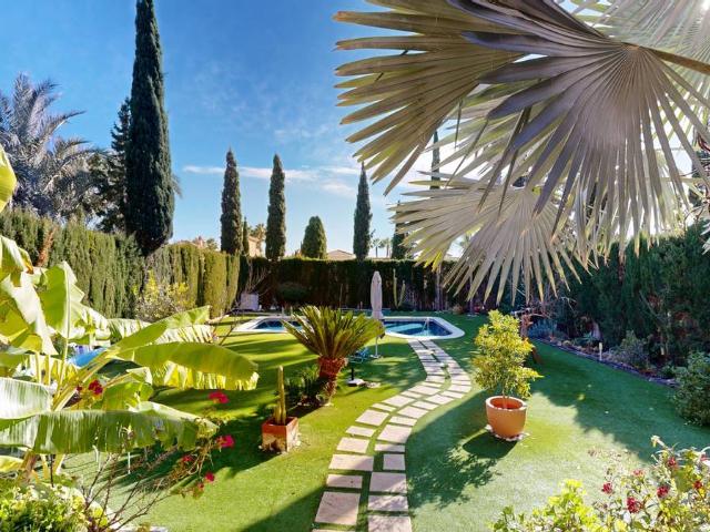 Casa chalet en Venta en Churra