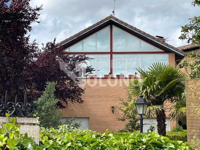 Casa chalet en Venta en Cihuri