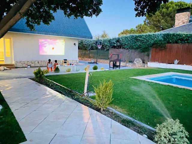 Casa chalet en Venta en Ciudad Jardín Valderrey