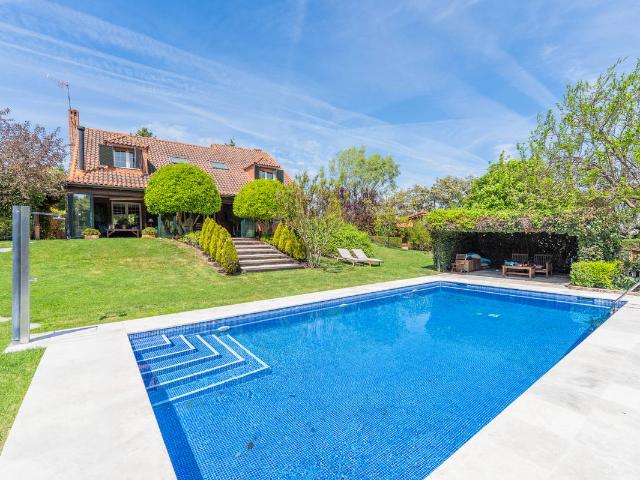 Casa chalet en Venta en Rosas Musas