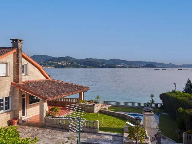 Casa chalet en Venta en Combarro