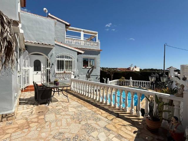Casa chalet en Venta en Cometa