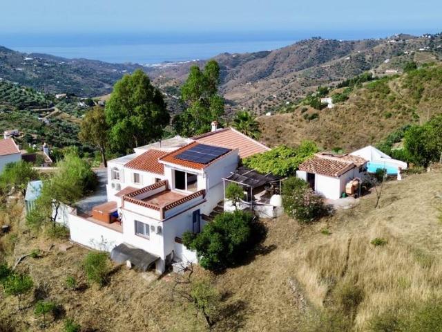Casa chalet en Venta en Cómpeta
