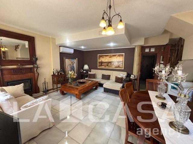 Casa chalet en Venta en Condequinto