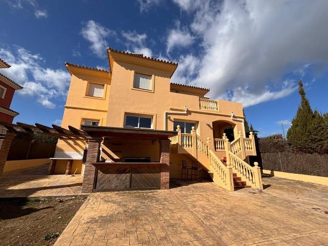 Casa chalet en Venta en Coín