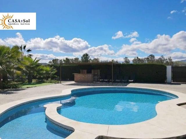 Casa chalet en Venta en Coín