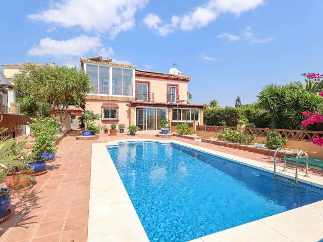 Casa chalet en Venta en Coín