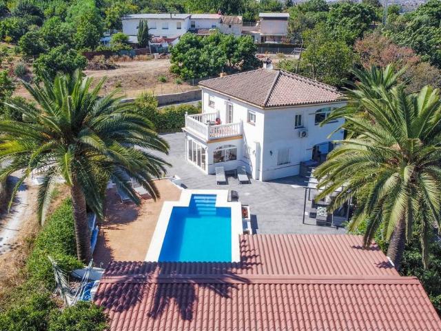 Casa chalet en Venta en Coín