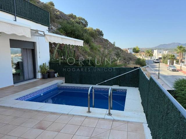Casa chalet en Venta en Coín