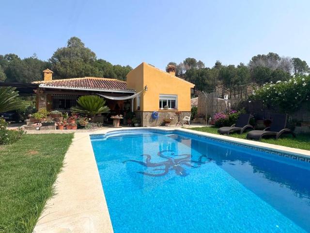 Casa chalet en Venta en Coín