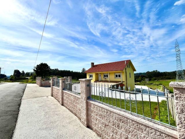 Casa chalet en Venta en Coirós
