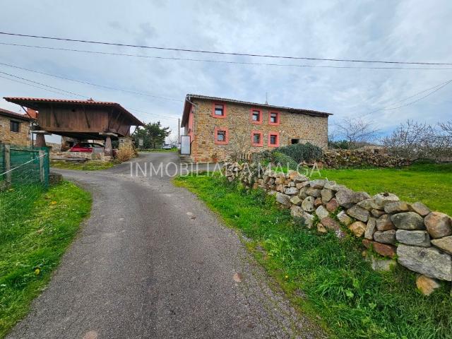 Casa chalet en Venta en Colunga