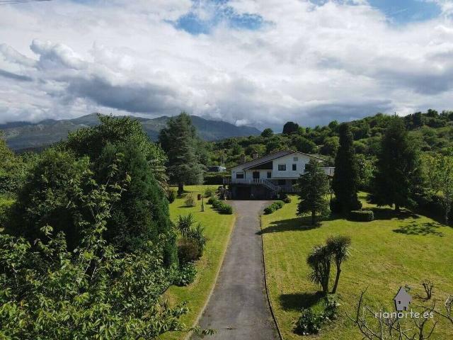 Casa chalet en Venta en Colunga