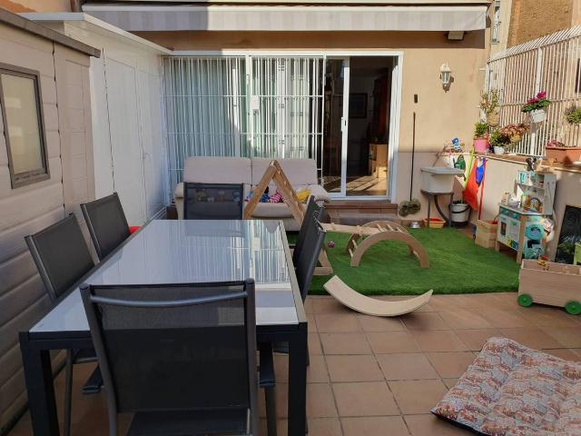 Casa chalet en Venta en Collblanc