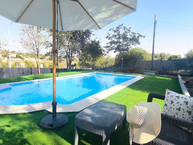 Casa chalet en Venta en Colmenar de Oreja