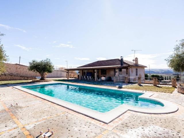 Casa chalet en Venta en Colmenar de Oreja