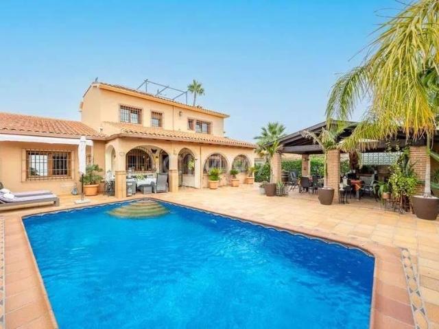 Casa chalet en Venta en Coloma