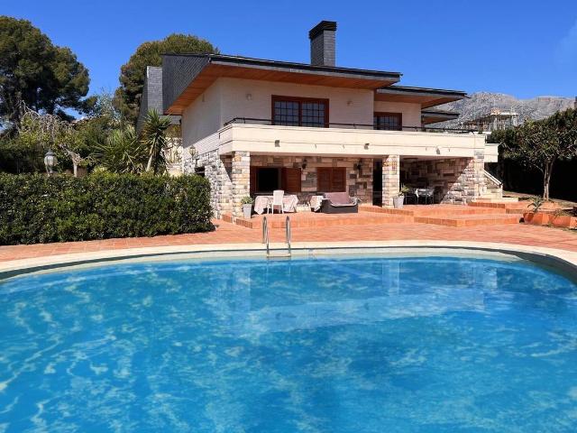 Casa chalet en Venta en Coloma
