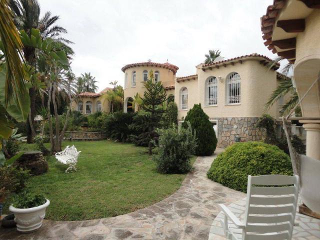 Casa chalet en Venta en Coloma