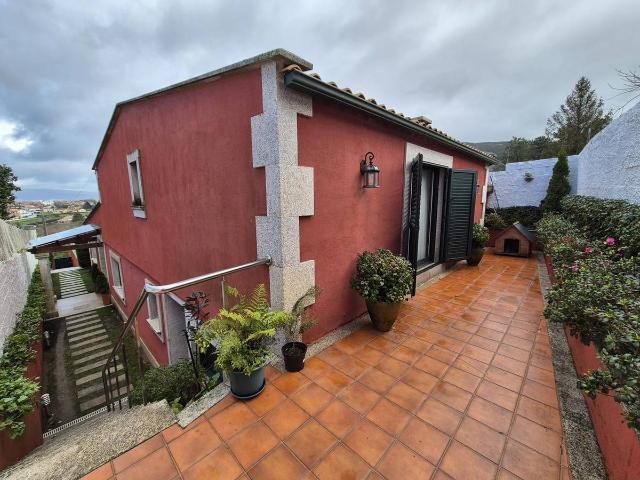 Casa chalet en Venta en Coruxo Oia Saiáns