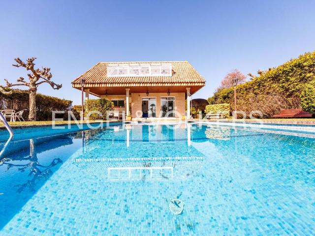 Casa chalet en Venta en Coruxo Oia Saiáns