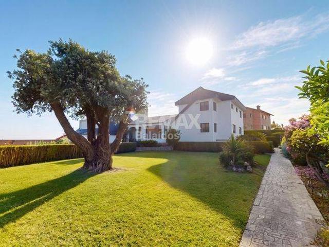 Casa chalet en Venta en Coruxo Oia Saiáns
