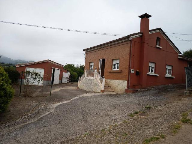 Casa chalet en Venta en Corvera de Asturias