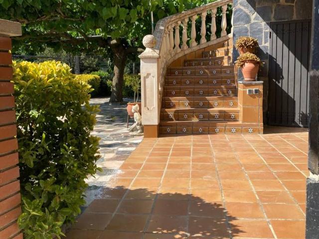 Casa chalet en Venta en Corbera de Llobregat