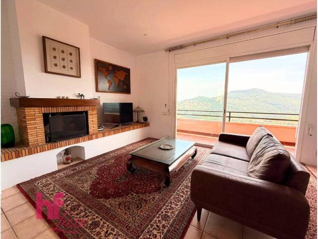 Casa chalet en Venta en Corbera de Llobregat