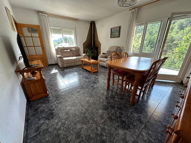 Casa chalet en Venta en Corbera de Llobregat