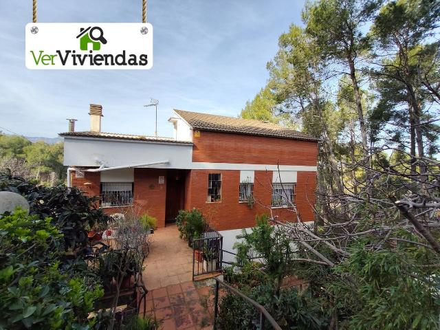 Casa chalet en Venta en Corbera de Llobregat