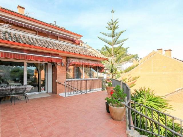 Casa chalet en Venta en Corbera de Llobregat