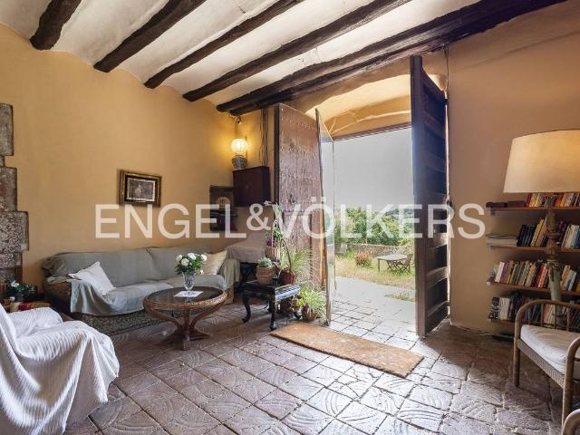 Casa chalet en Venta en Corbera de Llobregat