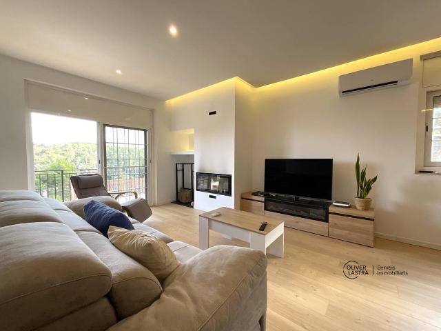 Casa chalet en Venta en Corbera de Llobregat