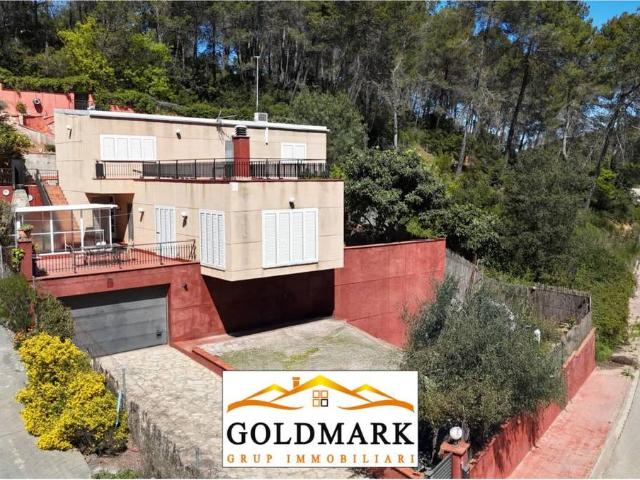 Casa chalet en Venta en Corbera de Llobregat