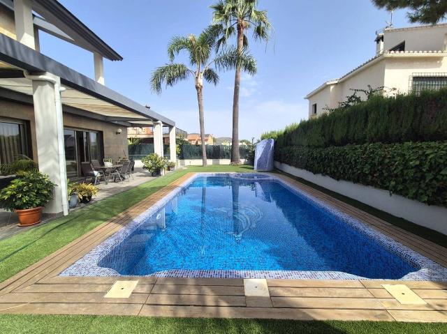 Casa chalet en Venta en Corea