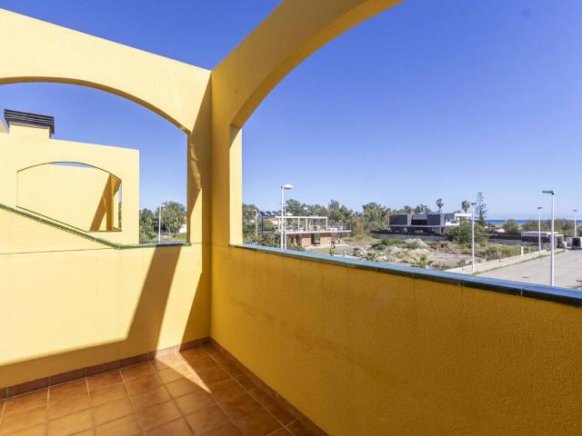 Casa chalet en Venta en Corinto Almarda
