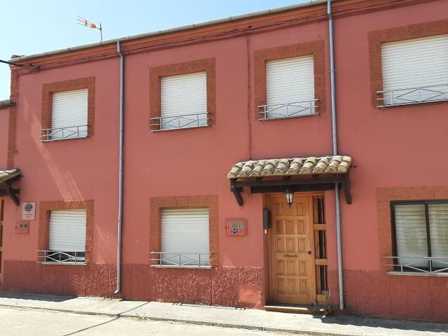 Casa chalet en Venta en Corrales del Vino