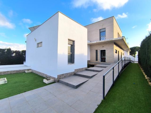 Casa Chalet en Venta en Corrales Huelva