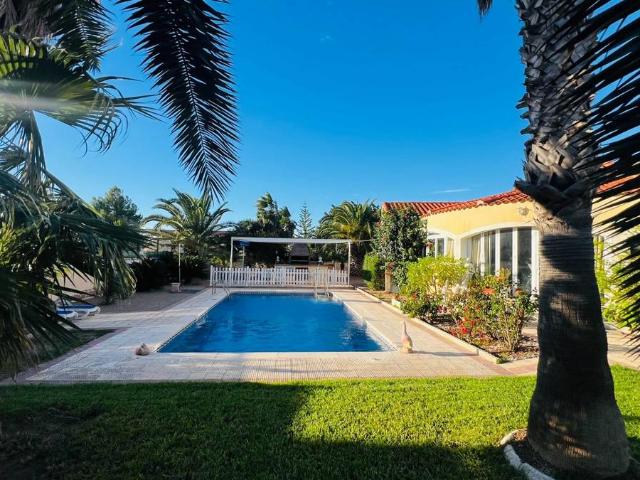 Casa chalet en Venta en Costa del Zèfir